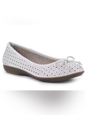 Cliffs by WHITE MOUNTAIN White Perforated Ballet Flat with Bow